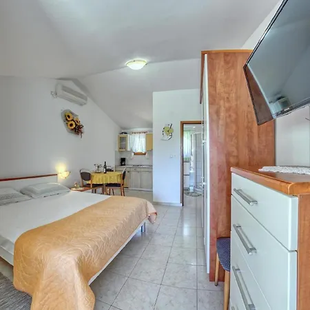Fuer 2 Personen Ca 24 Qm In Banjole, Istrien Istrische Riviera * Banjole