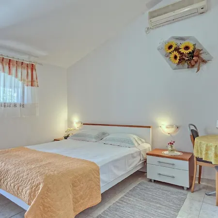 Apartamento Fuer 2 Personen Ca 24 Qm In Banjole, Istrien Istrische Riviera Banjole